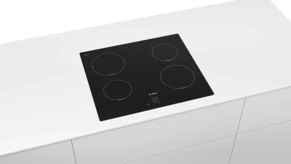 Plaque de cuisson à induction Bosch Série 2 PUG611AA5E noire 60 cm avec 4 zones de cuisson